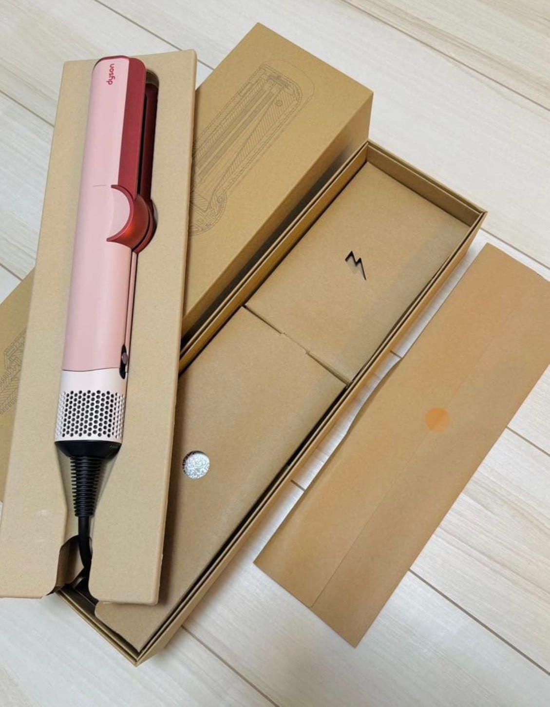 Dyson Airstrait HT01KP Sakura Cherry Pink Hair Straightener New Japan Limited