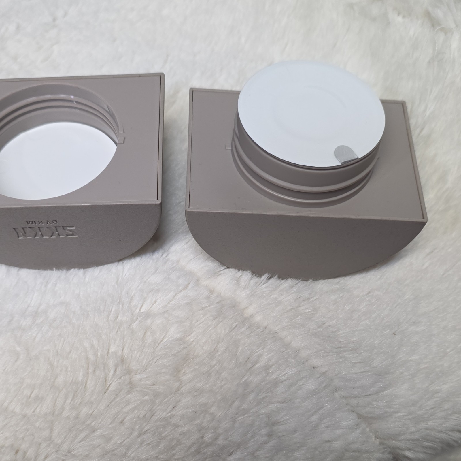 SKKN BY KIM Soft Resurfacing Exfoliator, 24M PAO, 1.6 fl oz / 50 mL. No Box