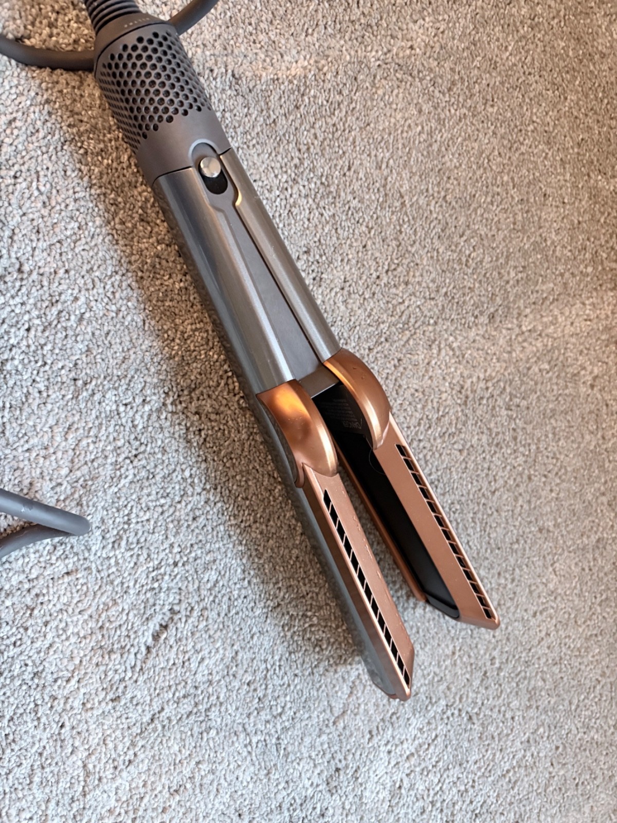 Dyson Airstrait Straightener – Nickel/Copper