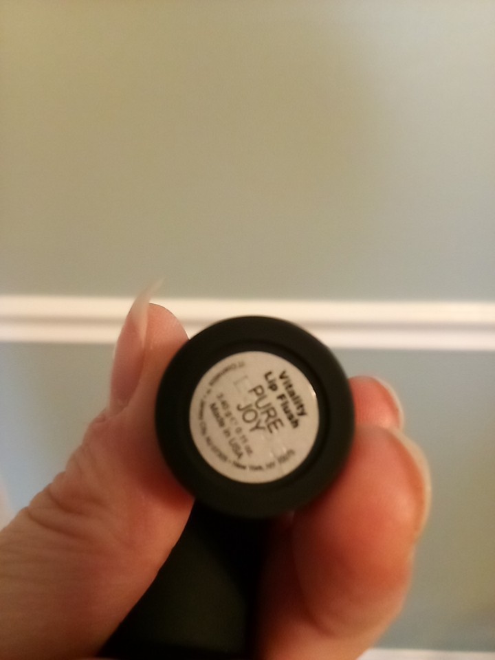 IT Cosmetics Vitality 4-in-1 Hydrating Lipstick – 0.11 oz Pure Joy
