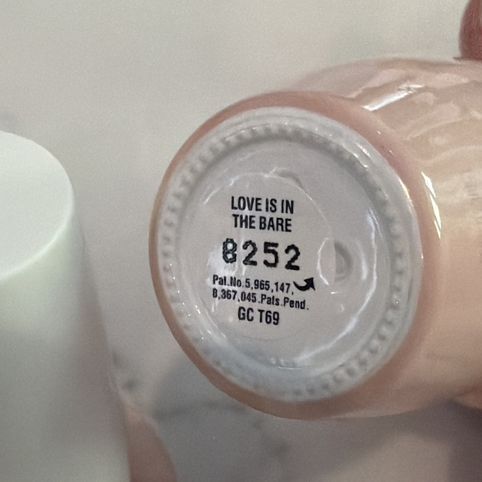 OPI GelColor Soak-Off Gel Polish 0.5 oz – GCT69 – Love Is In The Bare Brand New