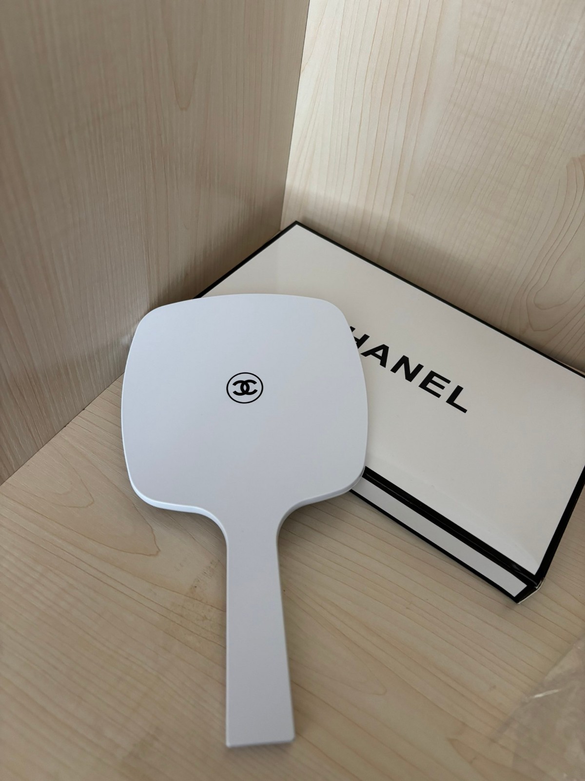 Chanel Miror Duo white single-sided makeup mirror