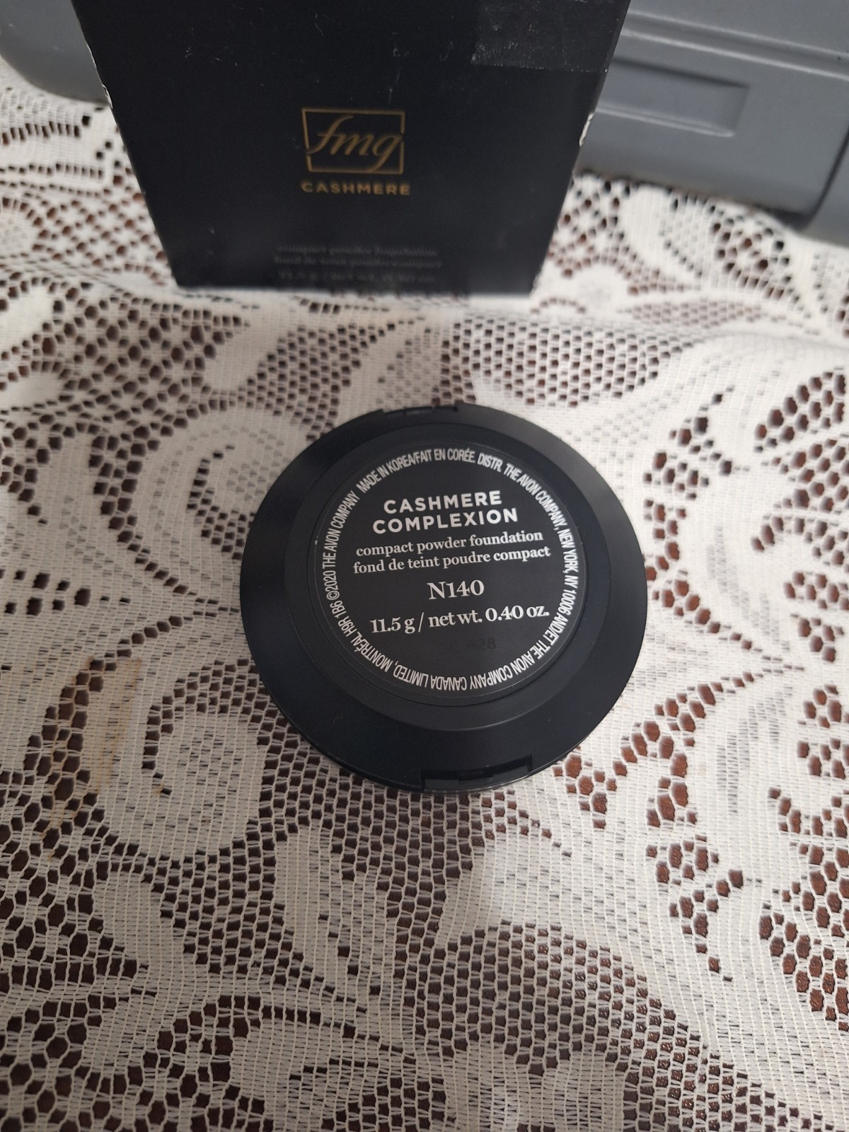 Avon Fmg Cashmere Complexion Compact Powder Foundation N140 New Boxed