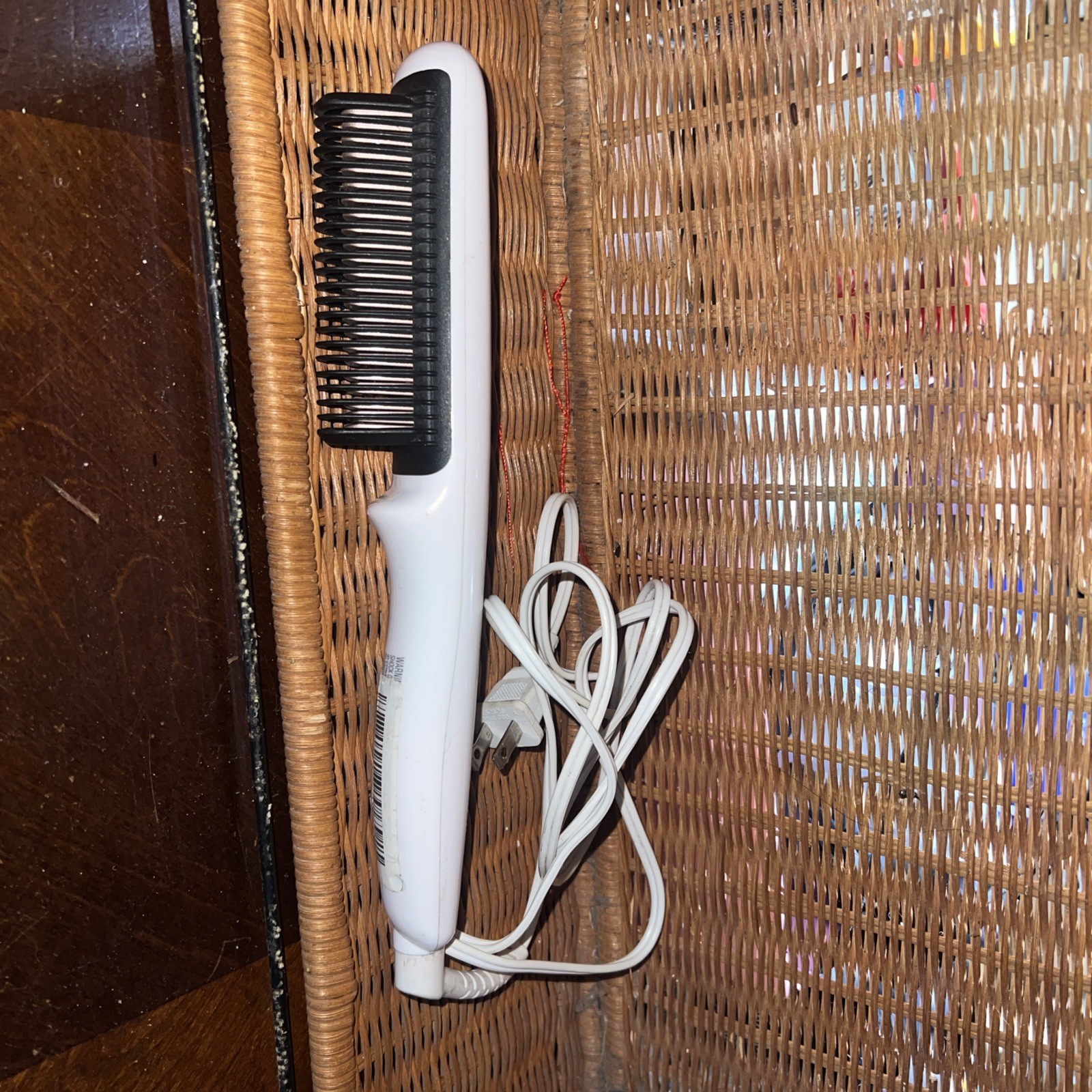 Conair Double Ceramic Hair Styling Brush White Heated Straight Brush E01