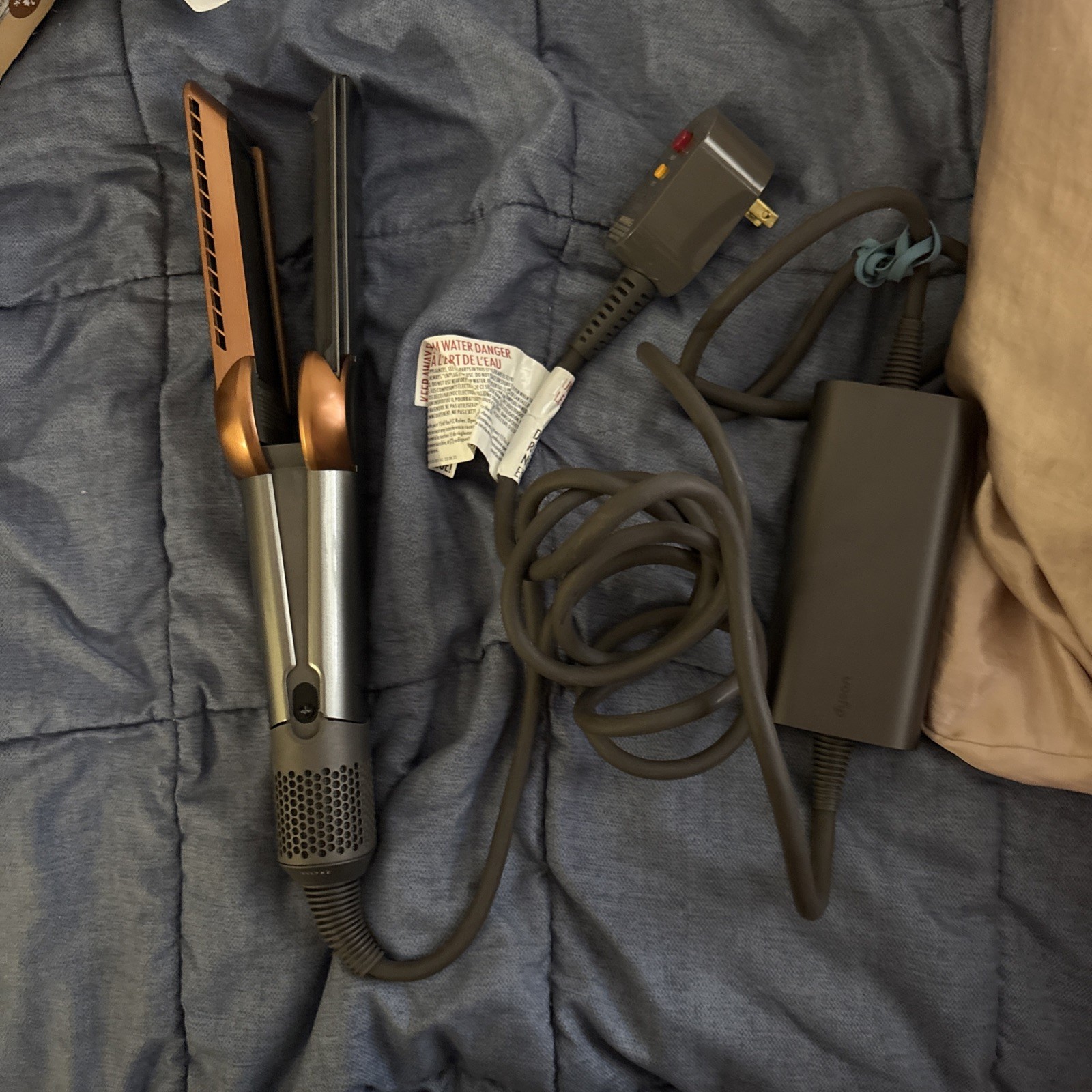 Dyson Airstrait Straightener – Nickel/Copper – AS-IS (/RT6-23527-HT01-NC-ASIS)