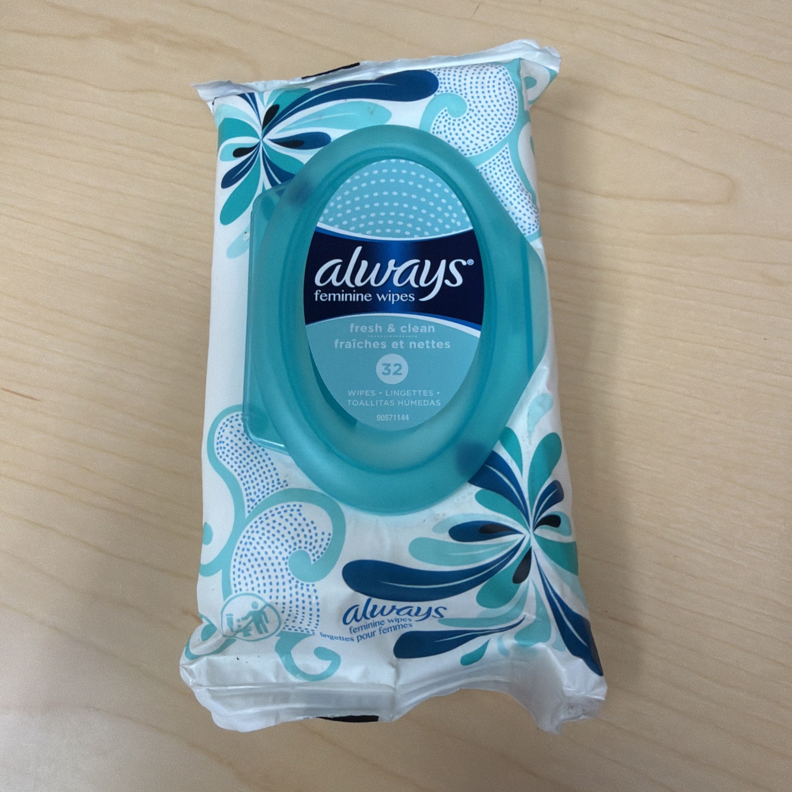 Always Feminine Wipes Fresh And Clean 32 Each