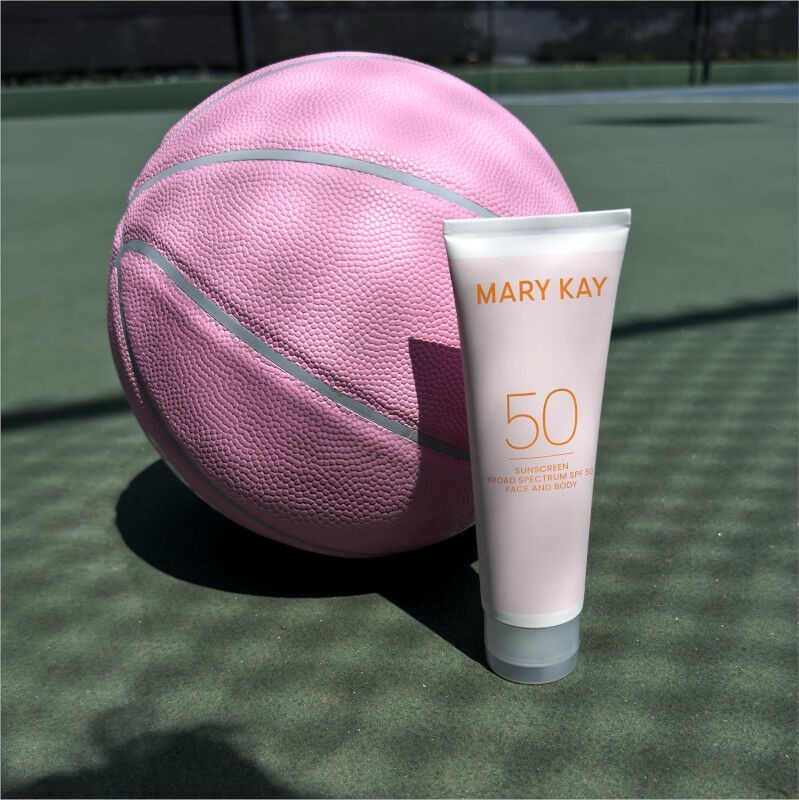 Mary Kay Sunscreen Broad Spectrum SPF 50 4 Fl Oz exp. 05/2027