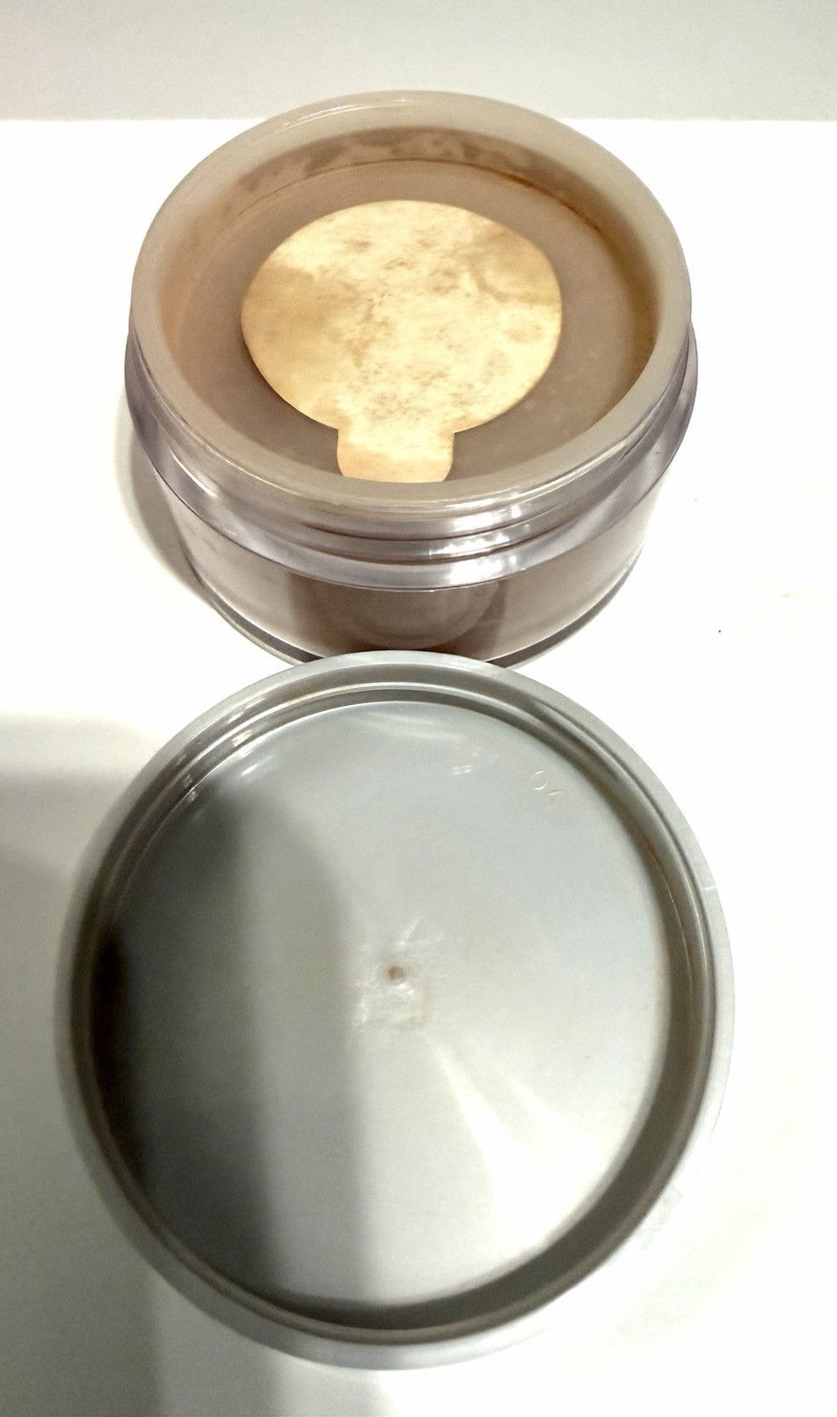 Mary Kay Signature Loose Powder Beige 2 “Lifted Seal” .74oz – Boxed – Free Ship