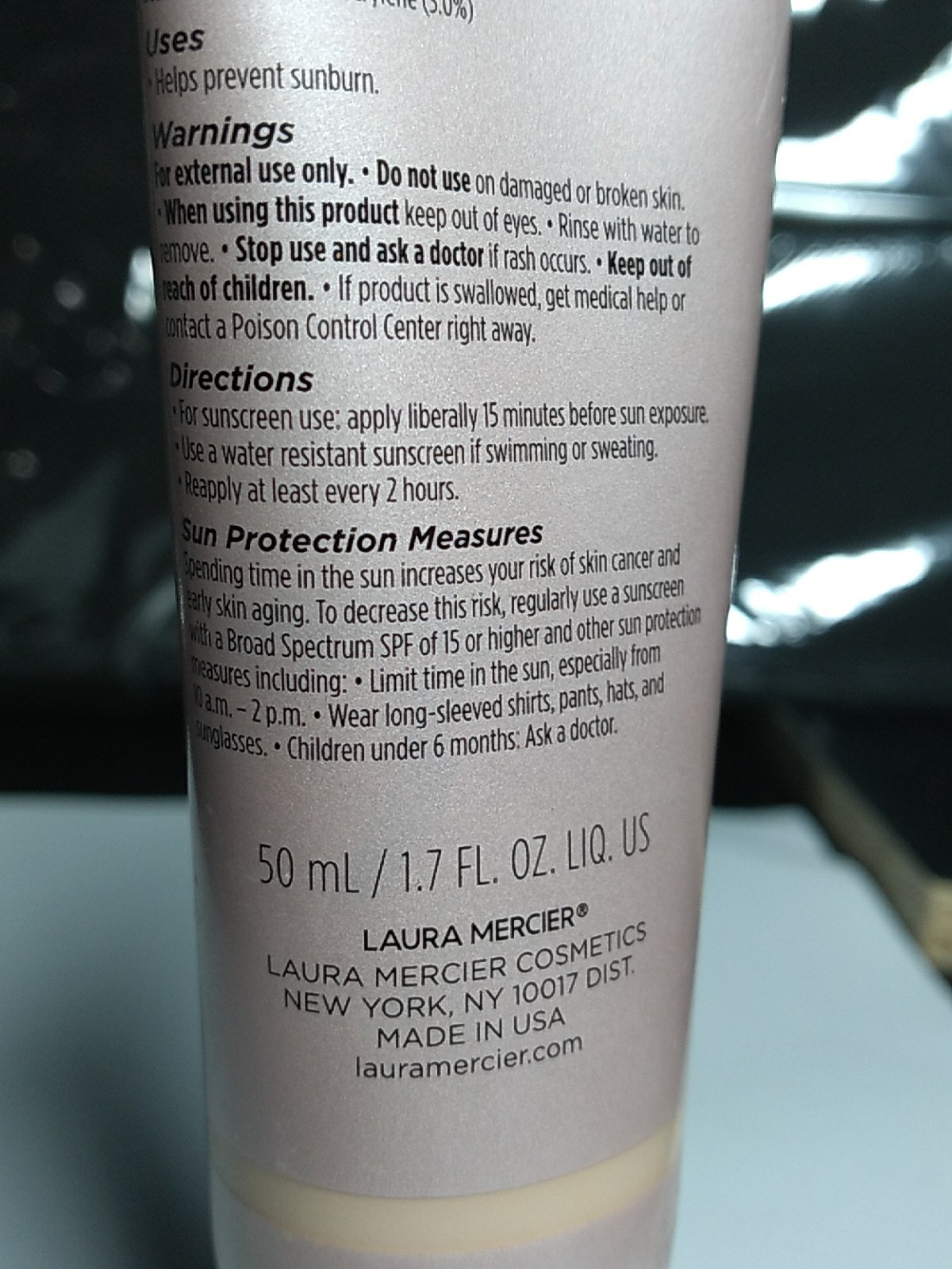 Laura Mercier Tinted Moisturizer Light Revealer SPF25 0W1 Pearl, 1.7oz 9/25 NWOB