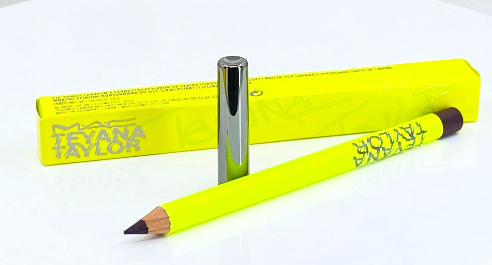 Mac Teyana Taylor Lip Pencil #CYBER WORLD – 1.14g/0.04Oz – NIB