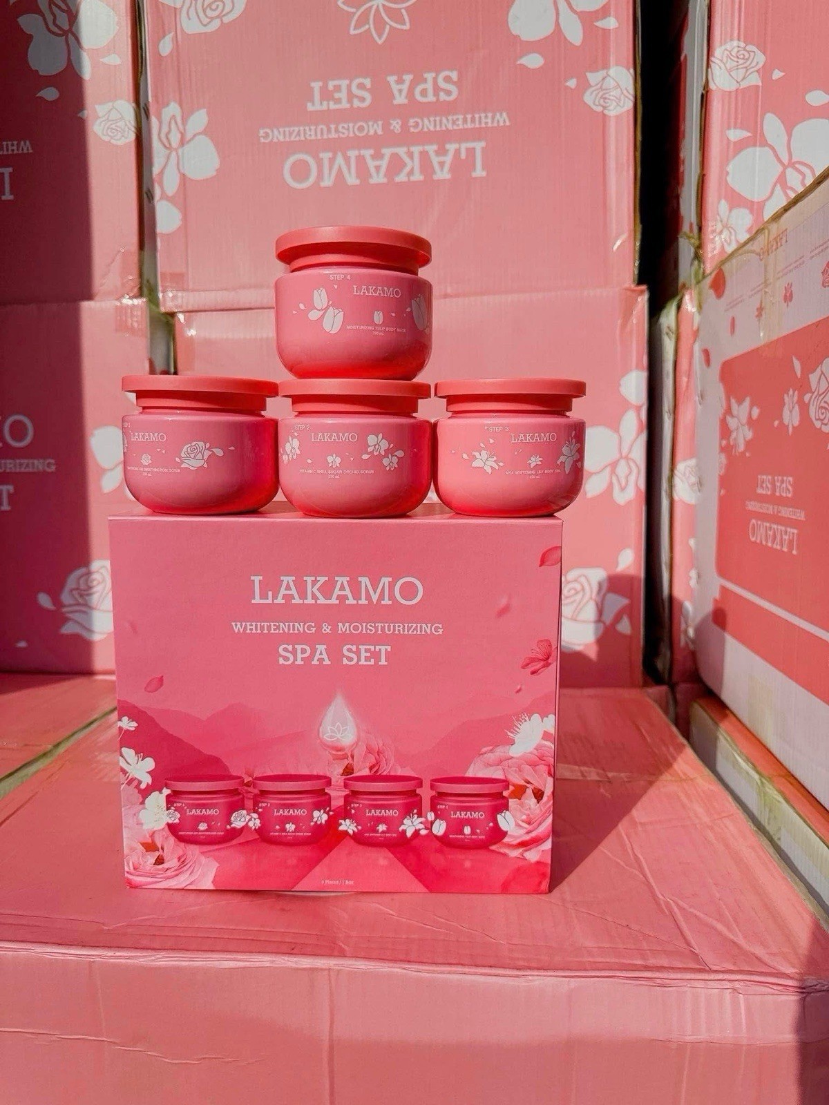 Lakamo Whitening Body Spa Set ឈុតត្រាំទឹកដោះគោស្ងួត ឡាកាម៉ូ(1set/4pcs) No Box