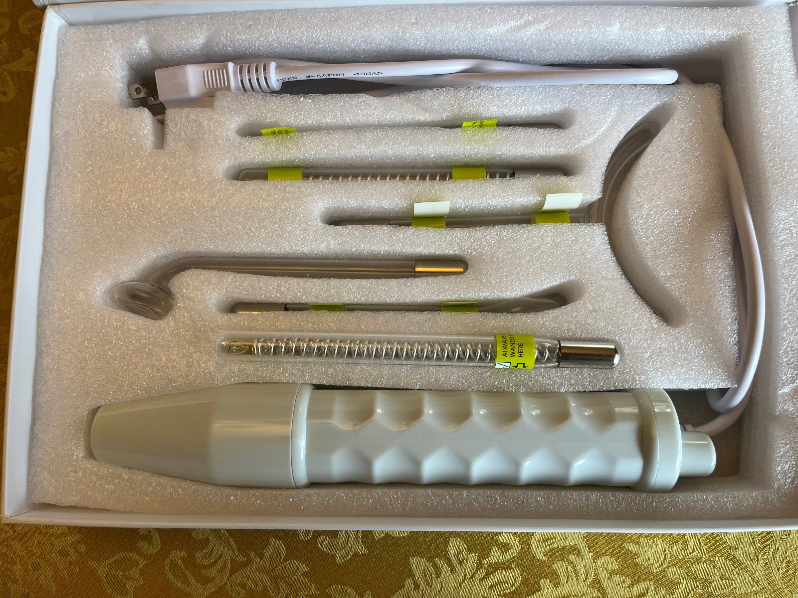 Pure Daily Care NuDerma Clinical Ne+Ar Skin Therapy Wand with 10 Applicators