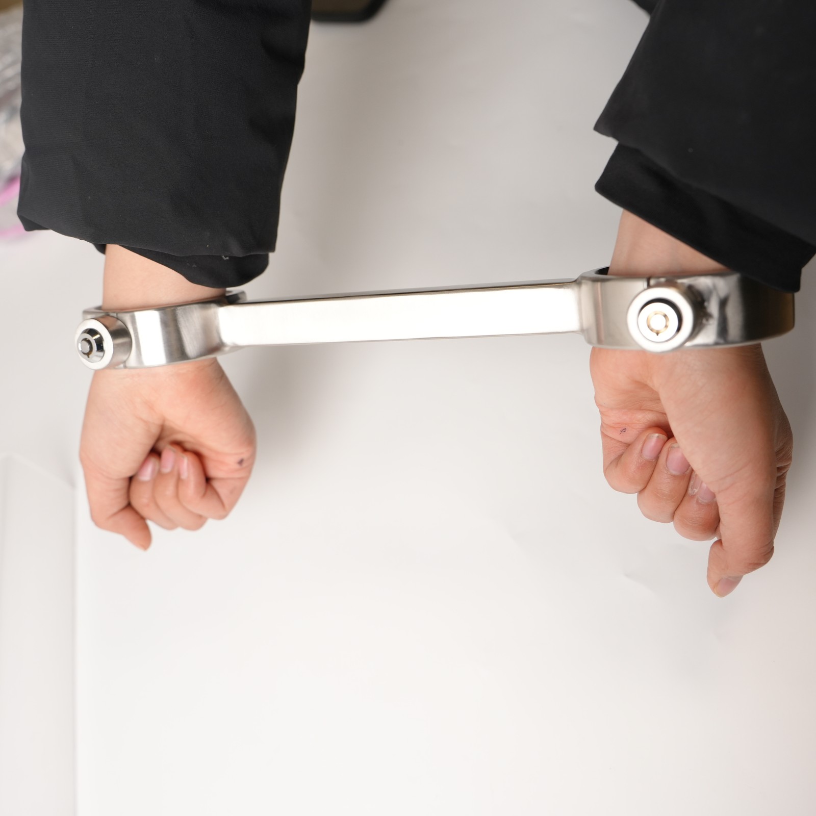 Stainless Steel Push Lock Fixed Handcuffs Wrist Collar Heavy Restraints