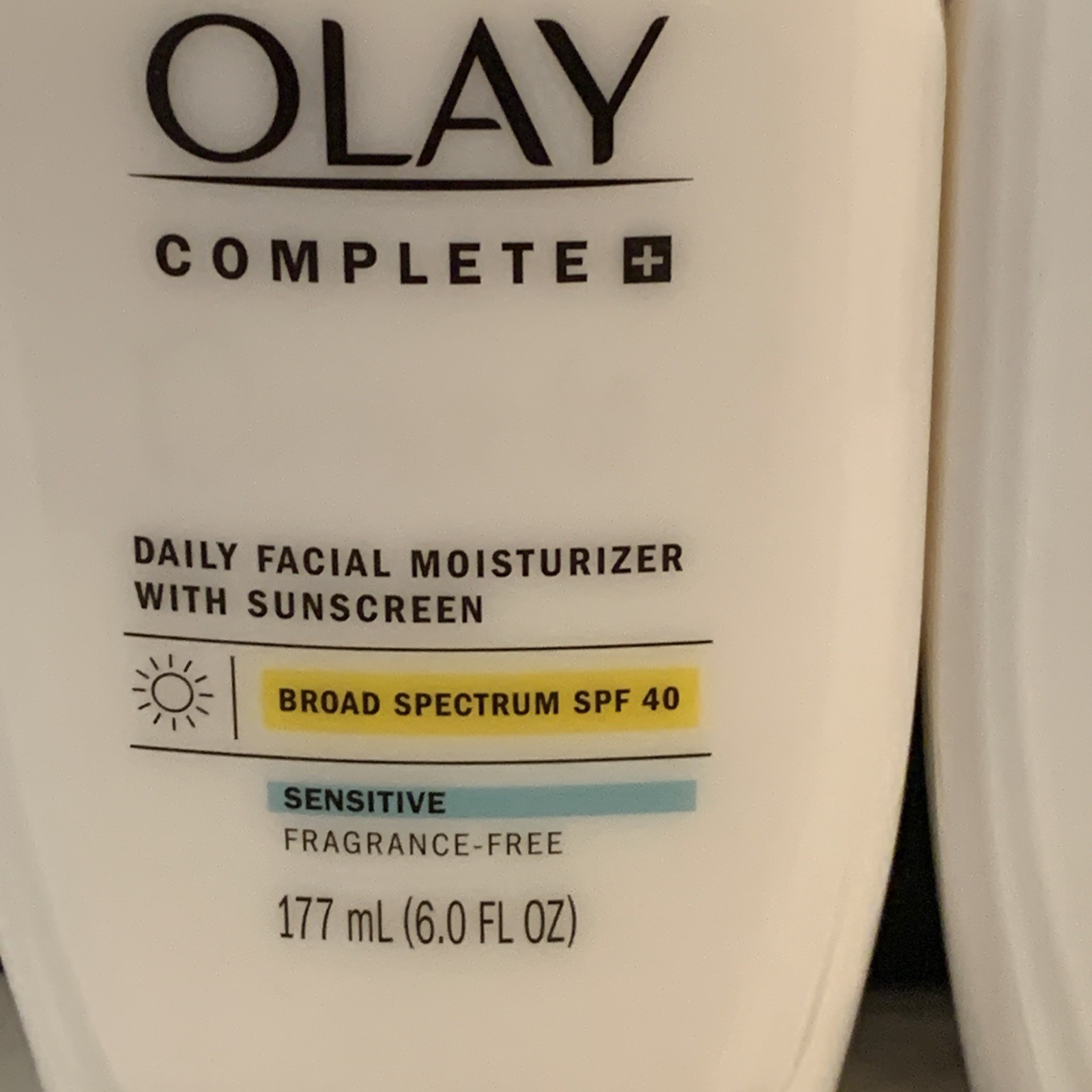 Olay Complete + Daily Facial Moisturizer with Sunscreen SPF 40 6oz Lot of 3