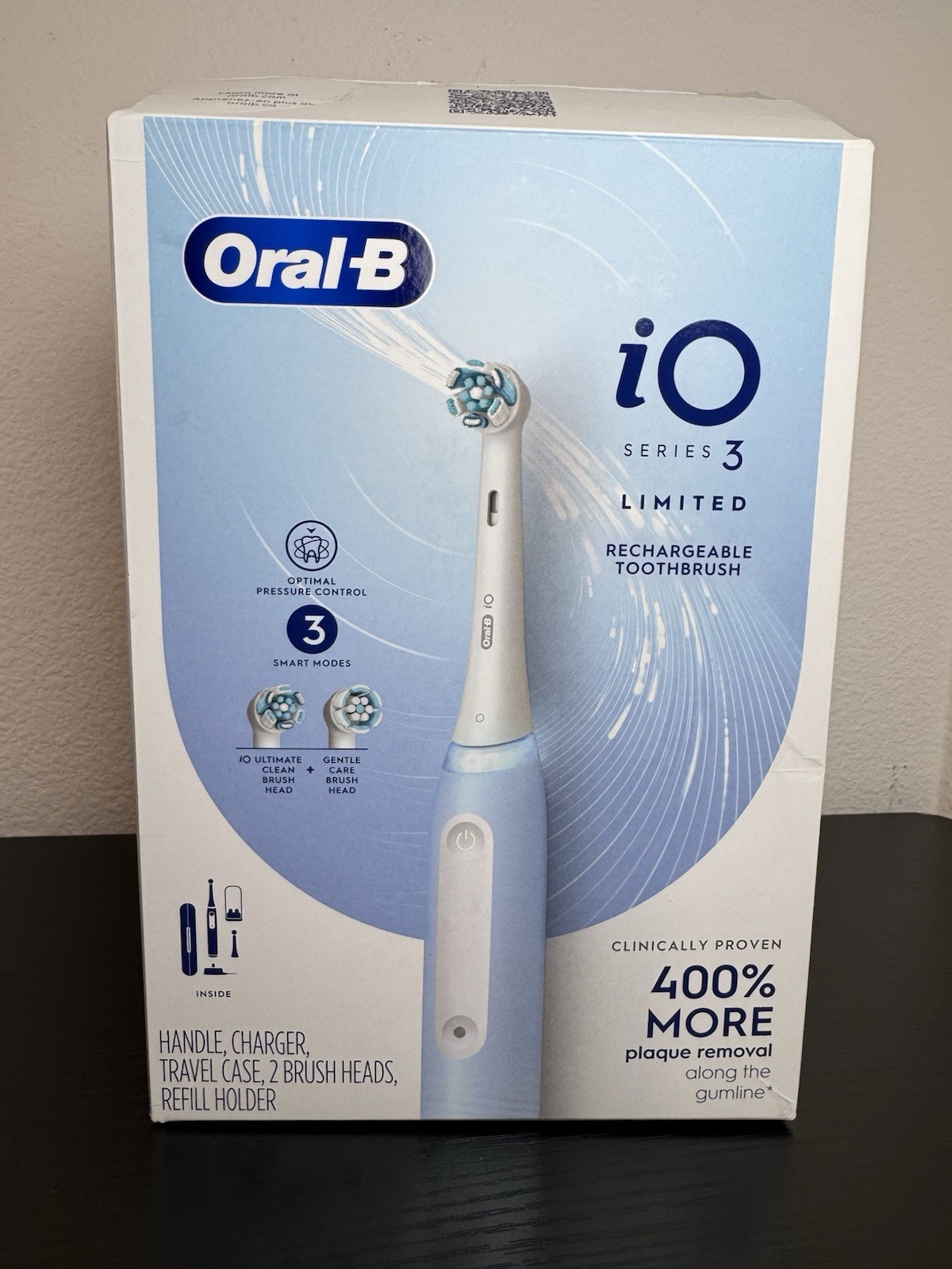 Oral-B iO Deep Clean Electric Toothbrush – Icy Blue, 2 Brush Heads, Travel Case