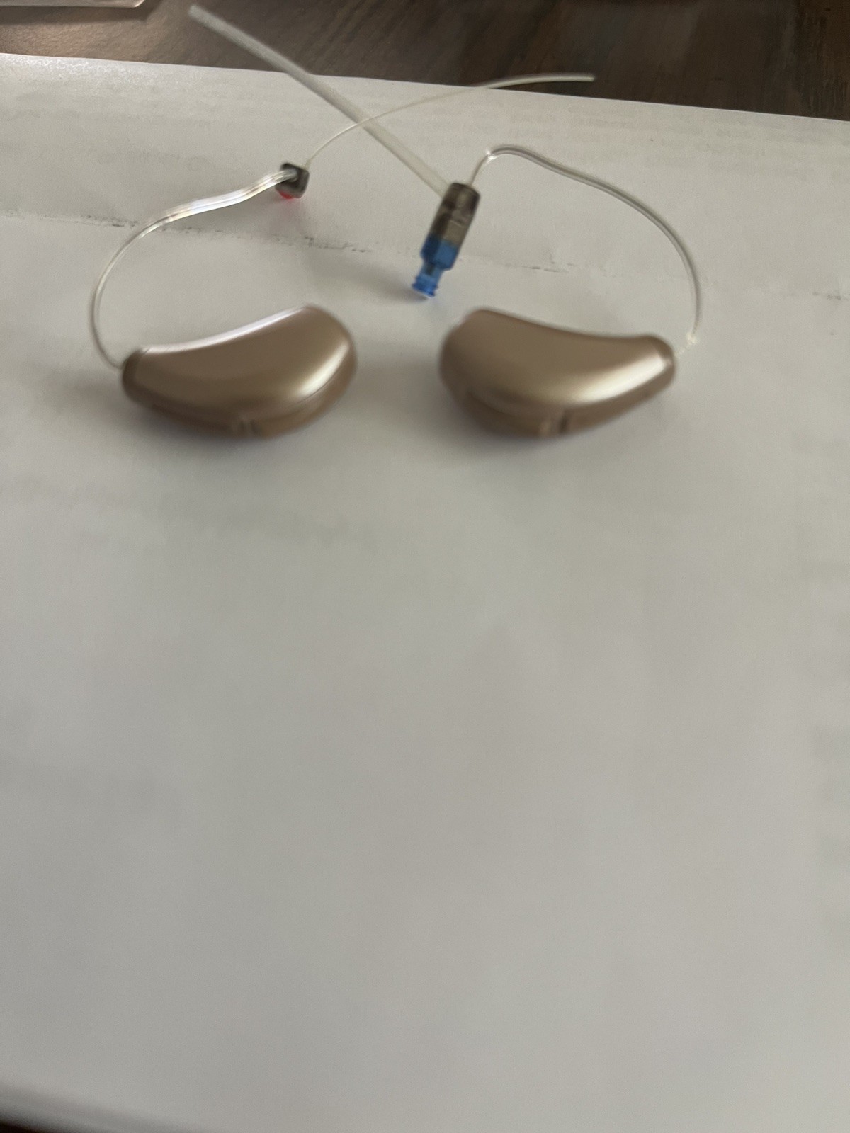 Starkey Muse iQ i2400 HEARING AIDS left and right