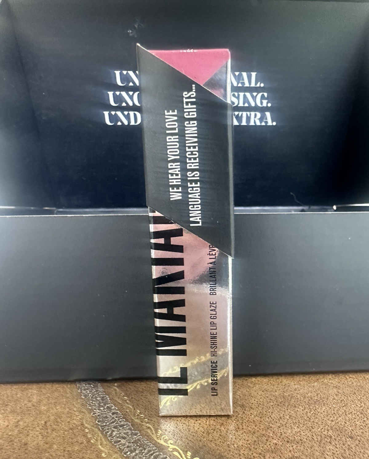 IL MAKIAGE Lip Service Hi-Shine Lip Glaze Liquid Lip Gloss Shade PDA 574