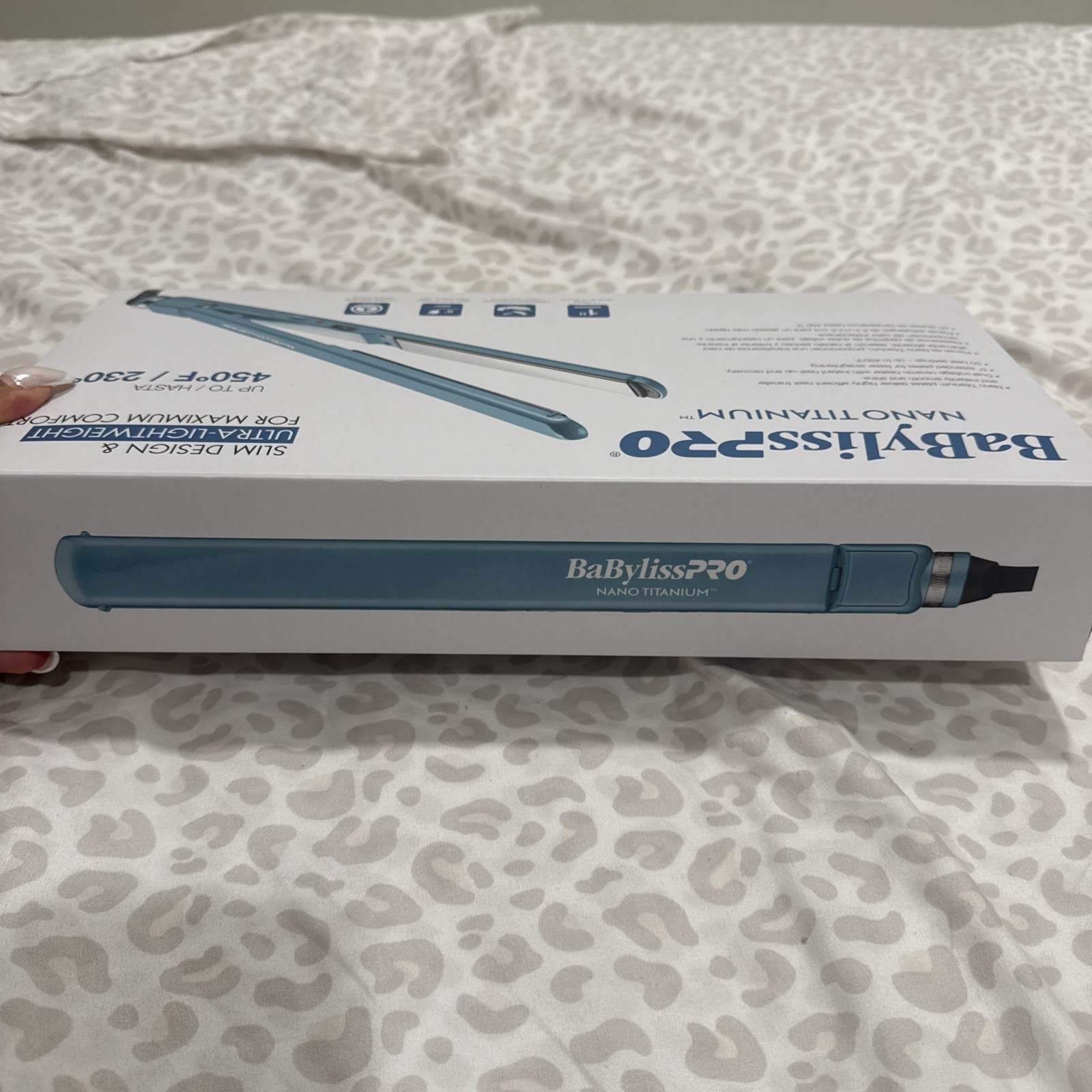 BaBylissPRO Nano Titanium Ultra-Thin Straightening Iron – Blue (BNT4072TUC)