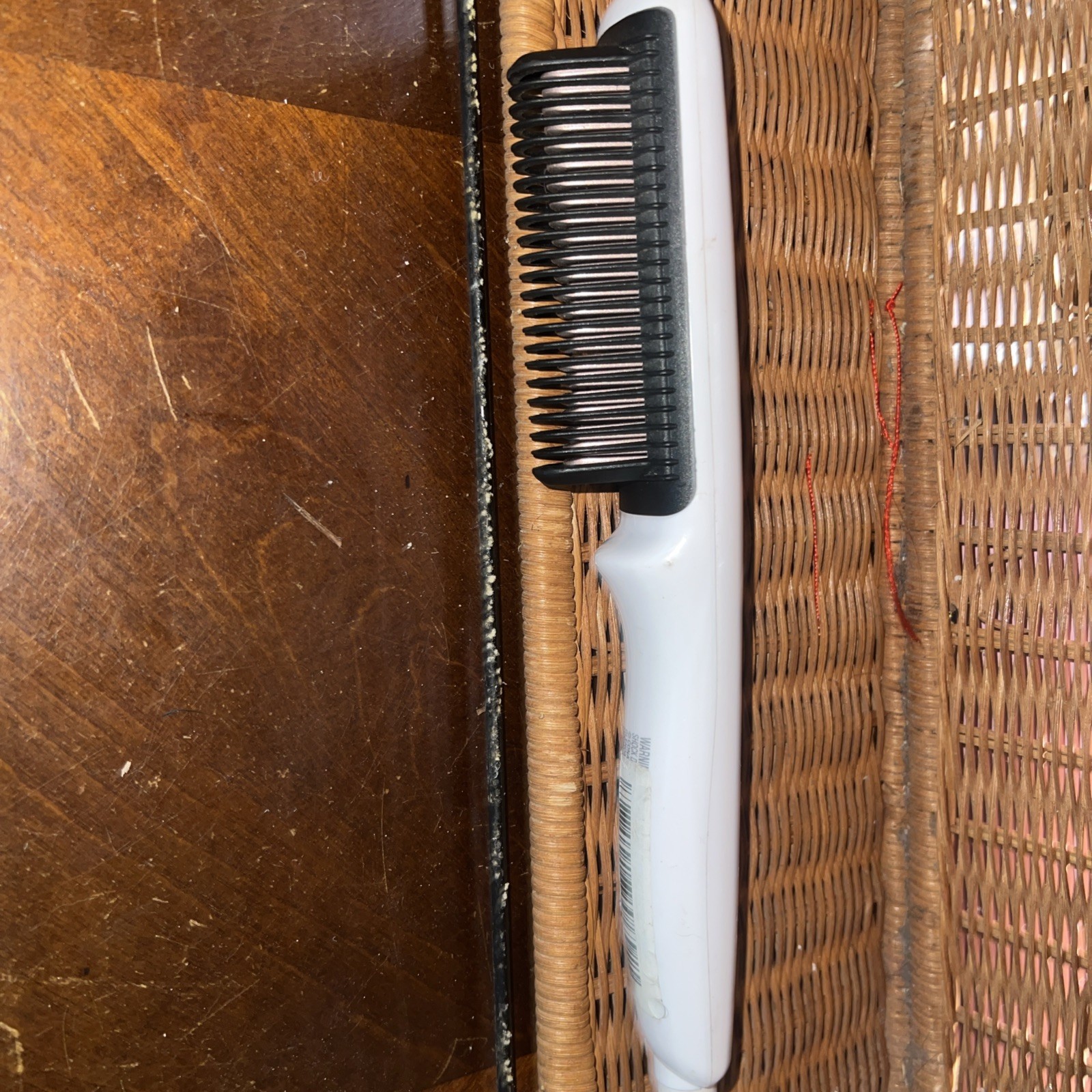 Conair Double Ceramic Hair Styling Brush White Heated Straight Brush E01