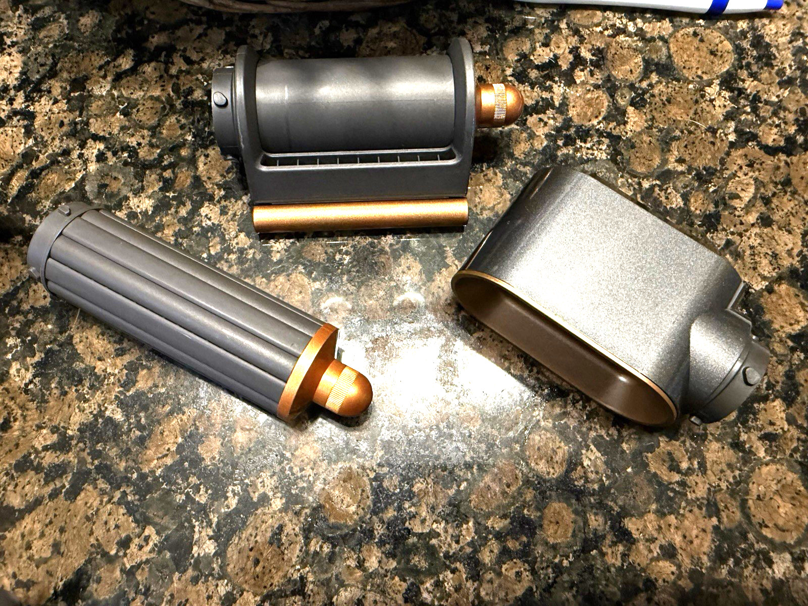 Dyson Airwrap Nickel/Copper 3 Attachements