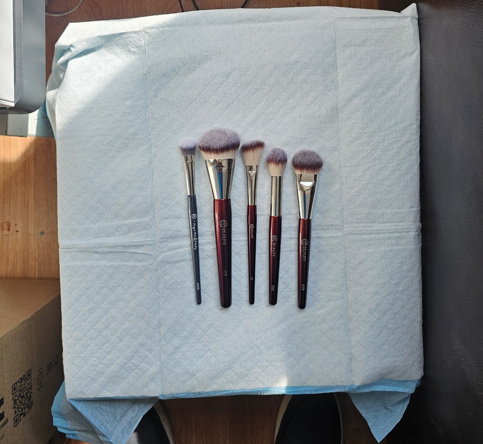 BK Beauty 5pc Brush Set 101 A506 Kitten Paw 108 109 112 Foundation Concealer Kit