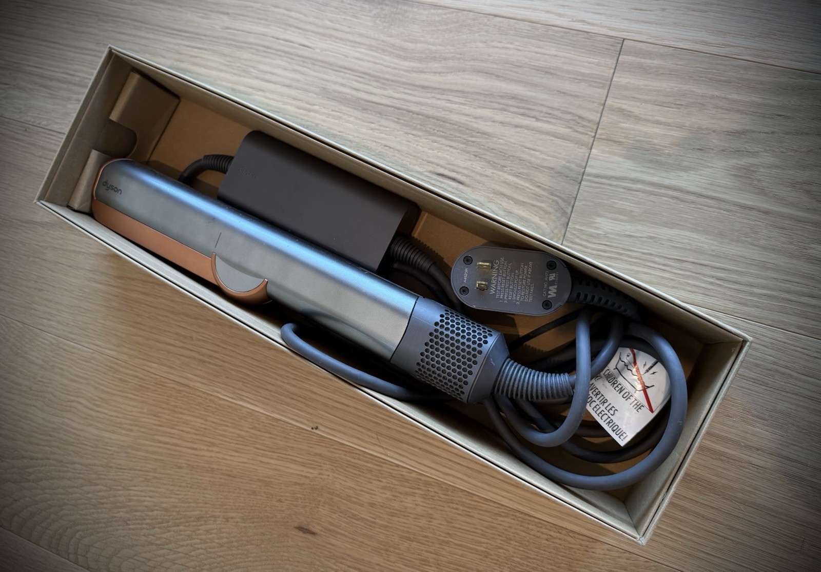 Dyson Airstrait HS06 Mint In Box