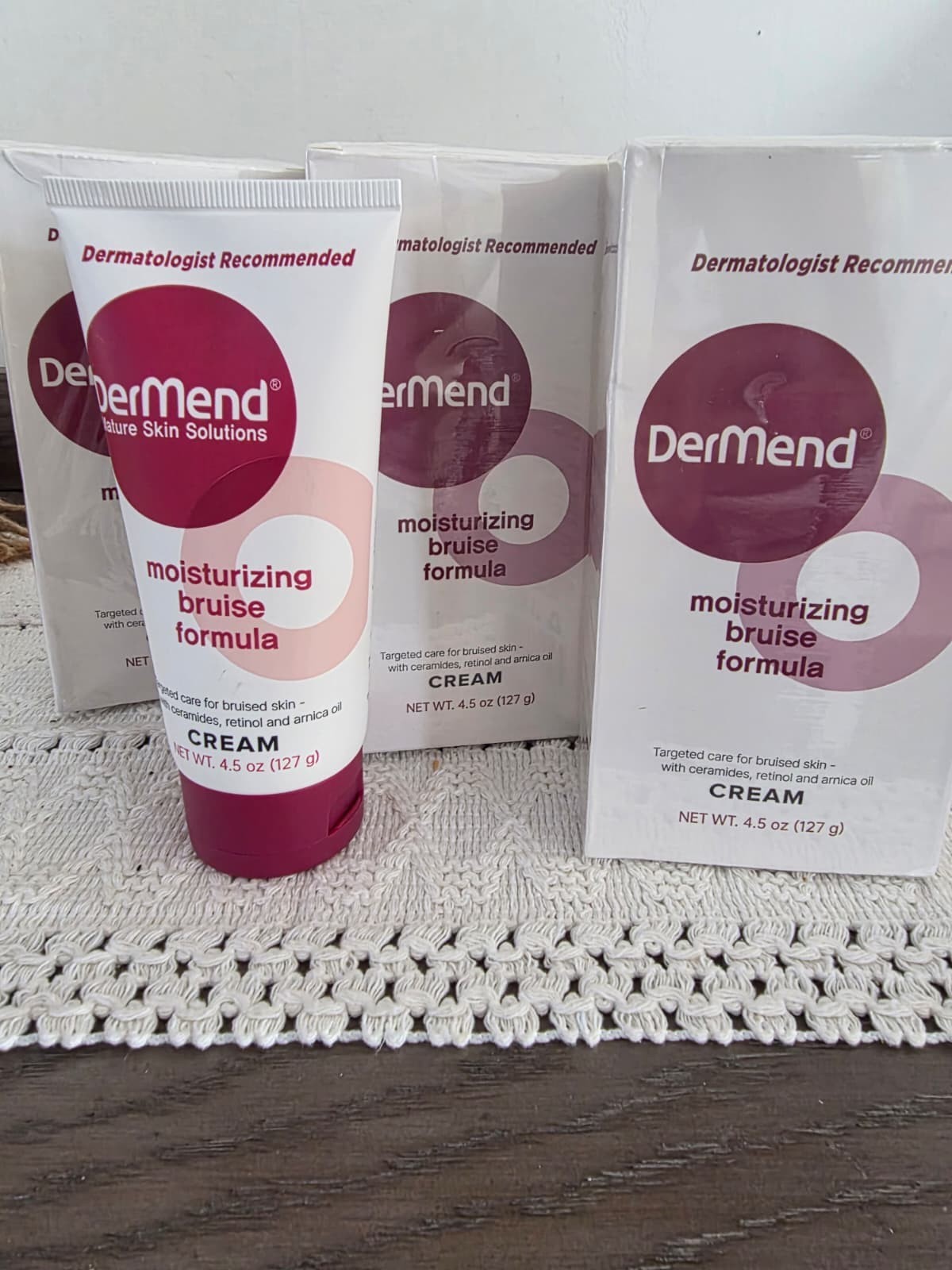 dermend moisturizing bruise formula cream 4.5 oz Exp 5/28
