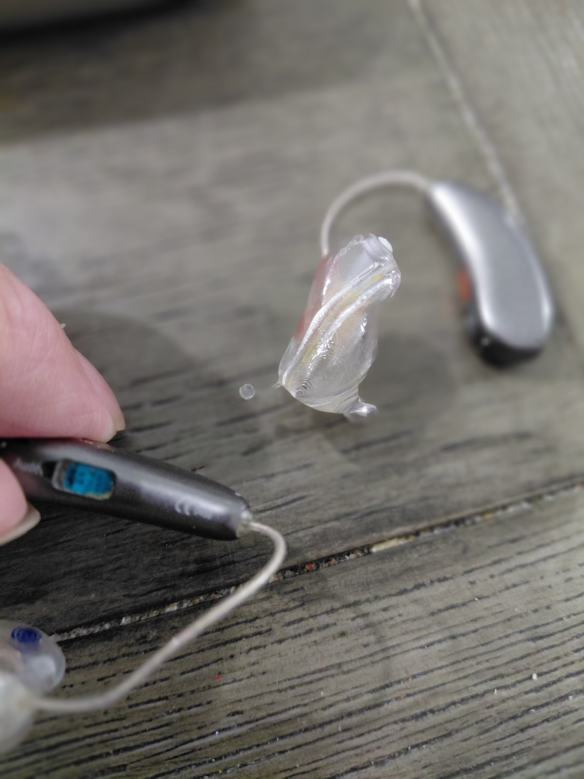 PHONAK AUDEO P70 RT BLUETOOTH RECHARGABLE HEARING AIDS WITH CHARGER