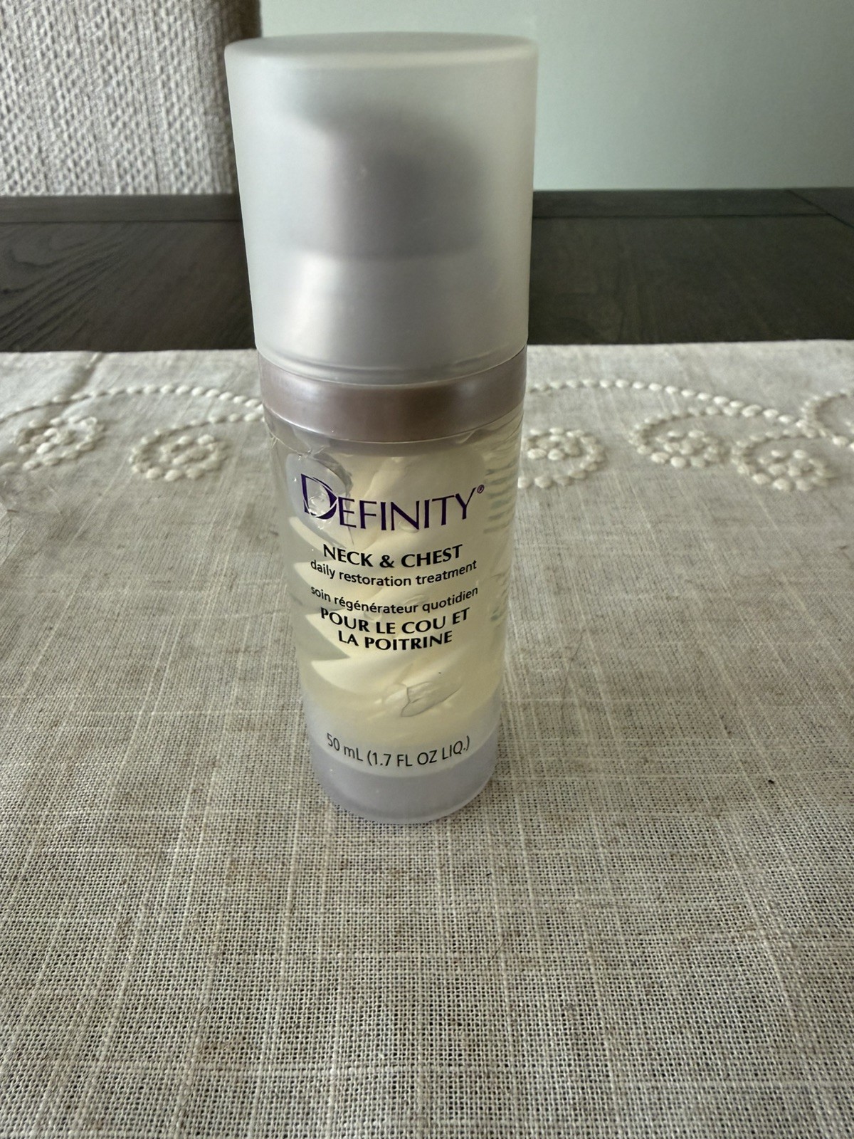 Olay Definity Neck & Chest Daily Restoration Treatment 1.7 fl oz