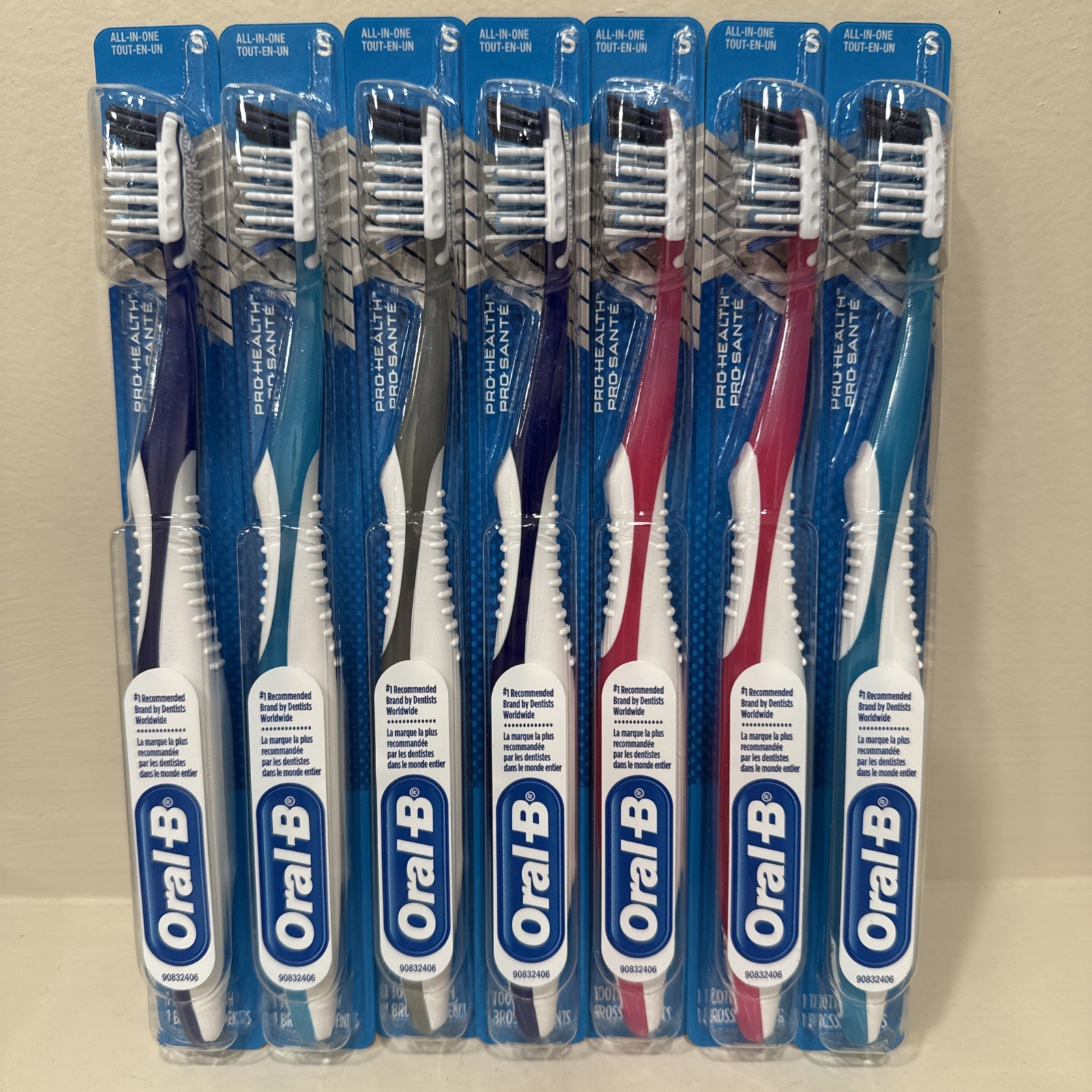 7 LOT Oral-B Pro-Health All-In-One Soft Regular Toothbrush 2016 -Colors May Vary