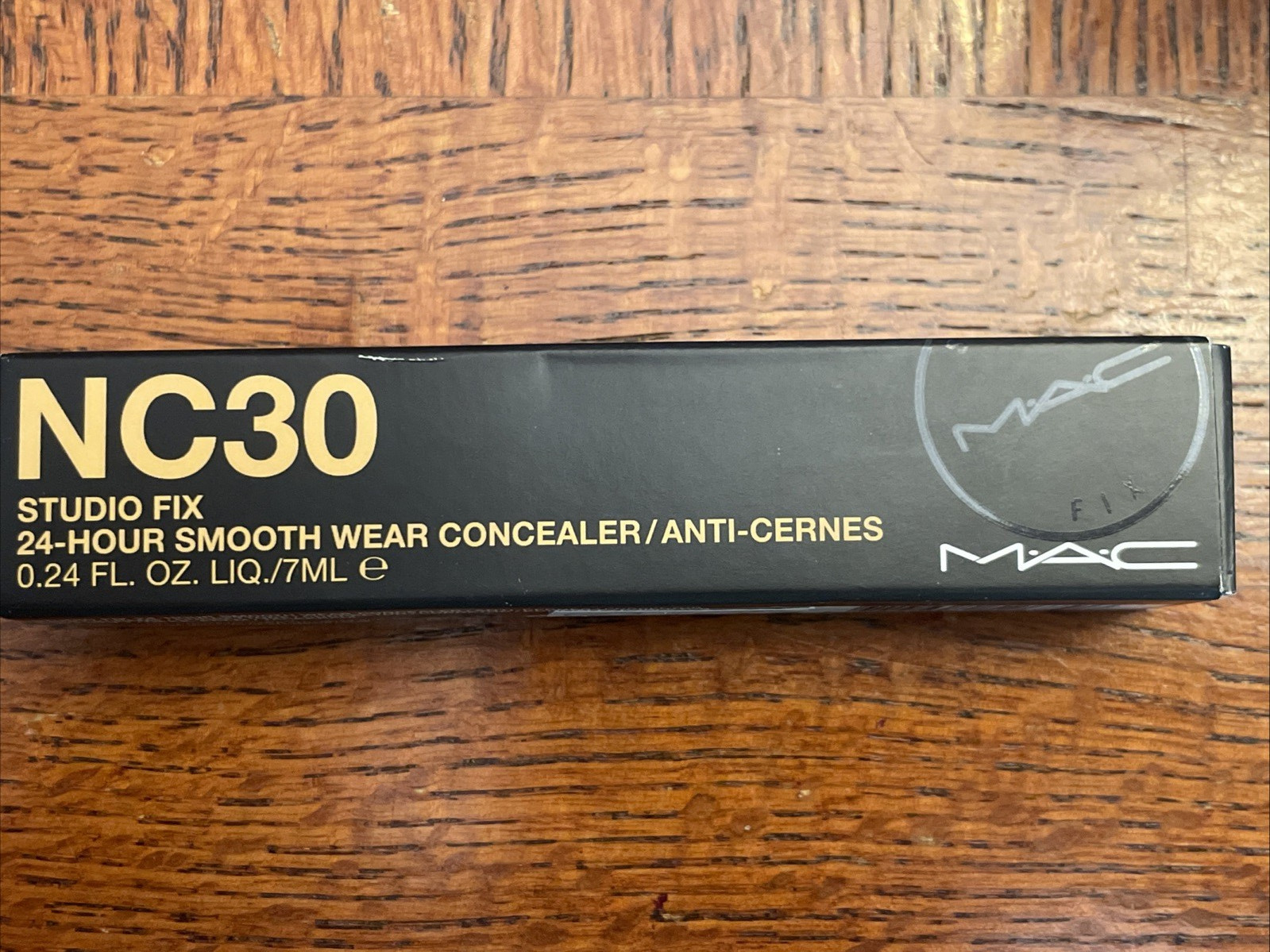M.A.C. Concealer, Foundation & Broad Spectrum 15 24H Foundation