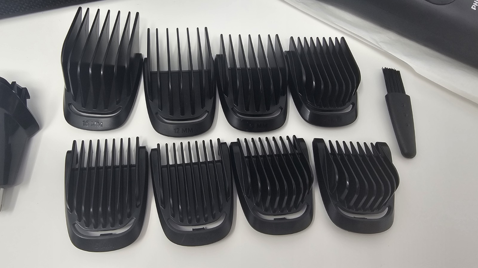 Philips Norelco All-in-One 3000 Series 13 in 1 Trimmer MG3919/50
