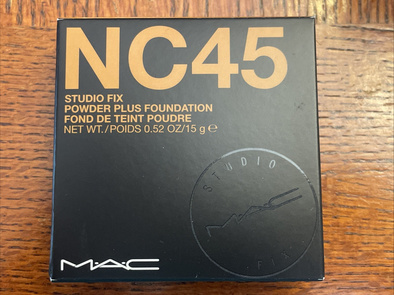 M.A.C. Concealer, Foundation & Broad Spectrum 15 24H Foundation