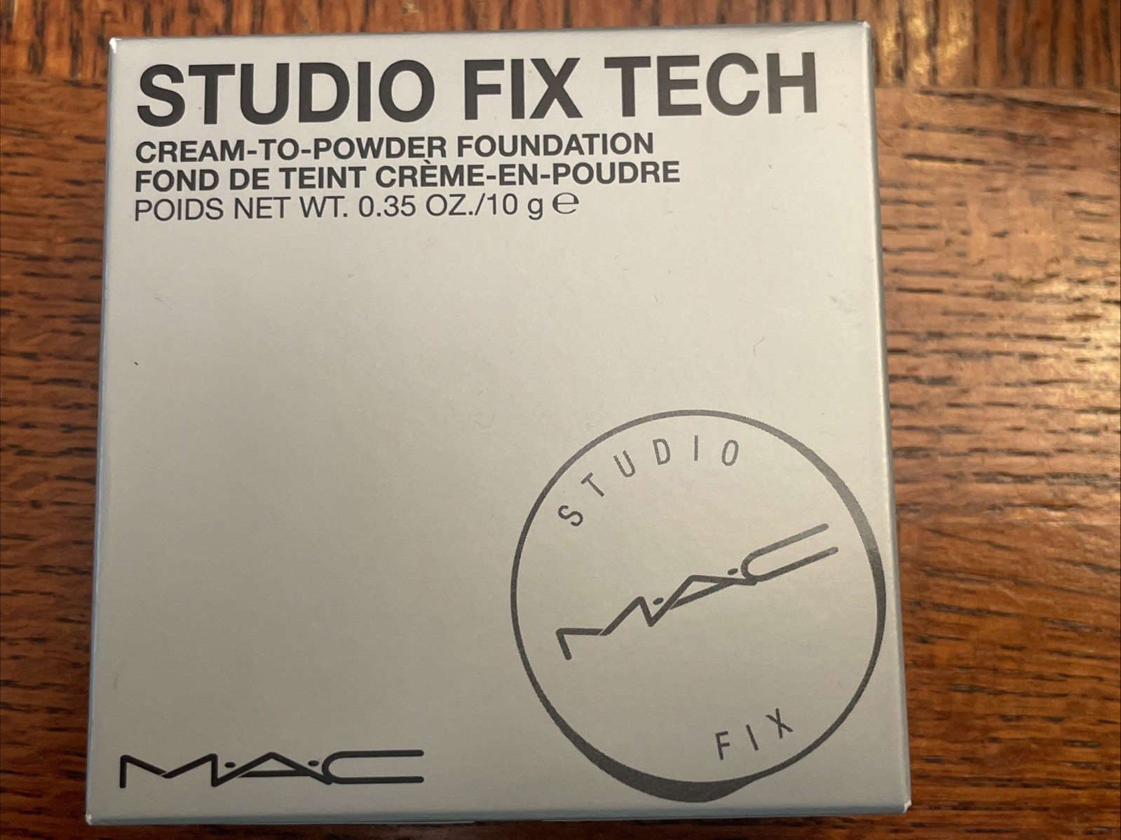 M.A.C. Concealer, Foundation & Broad Spectrum 15 24H Foundation