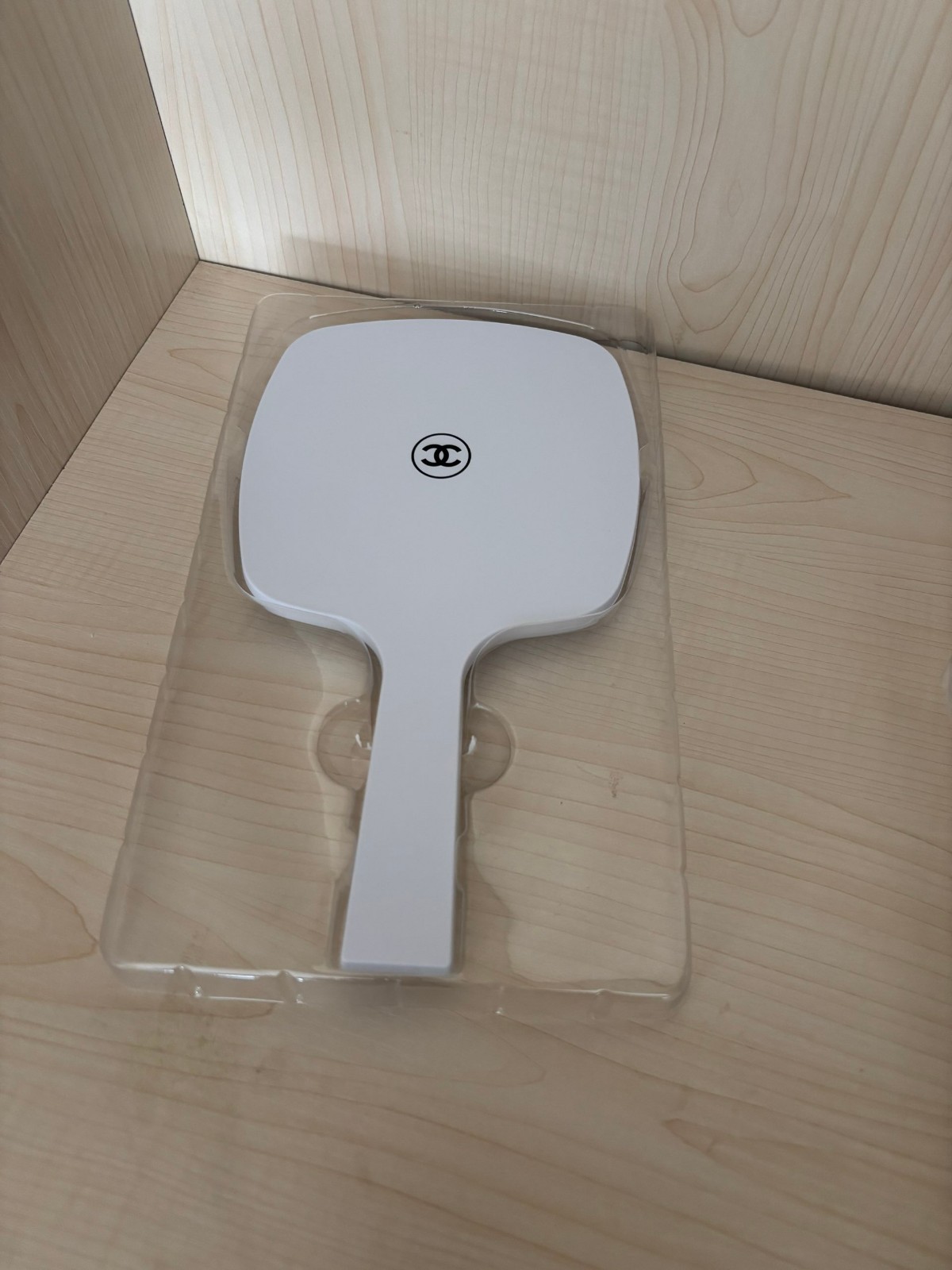 Chanel Miror Duo white single-sided makeup mirror