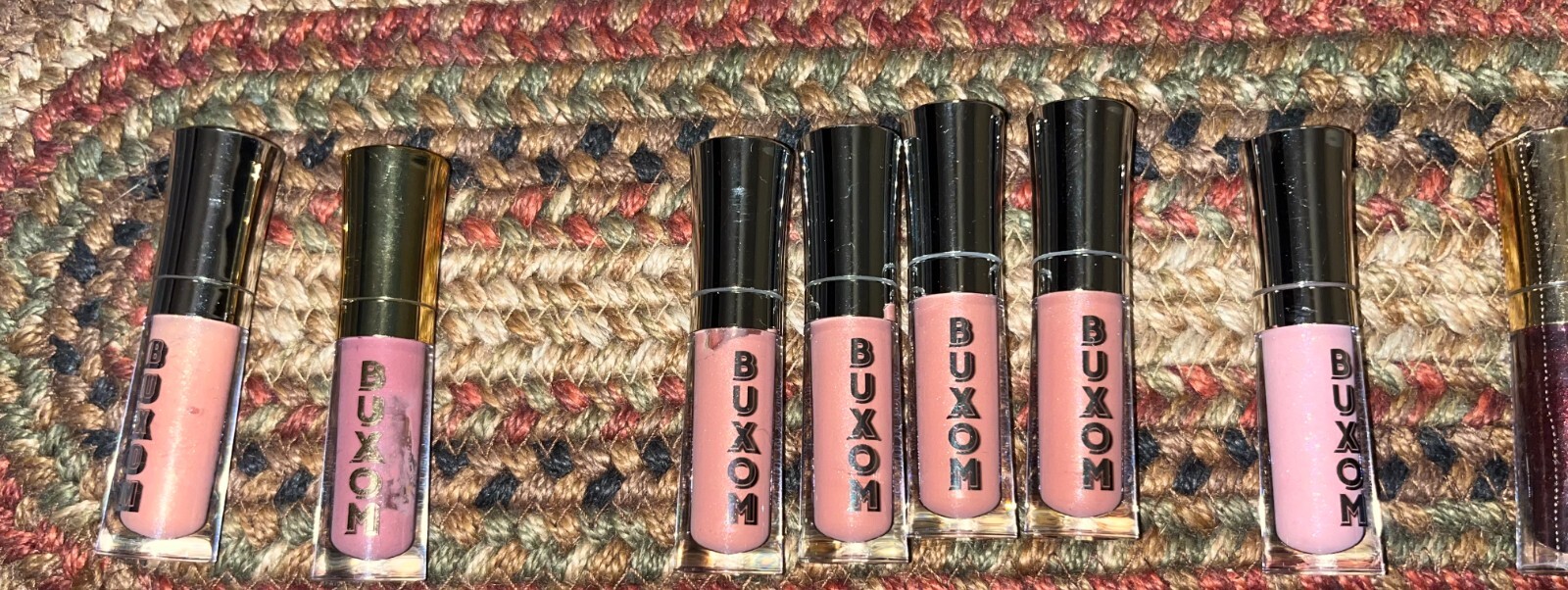 BUXOM-PLUMPING LIP POLISH-0.07 FL. OZ.-ONE LIP POLISH OF BUYER’S CHOICE-NWOB