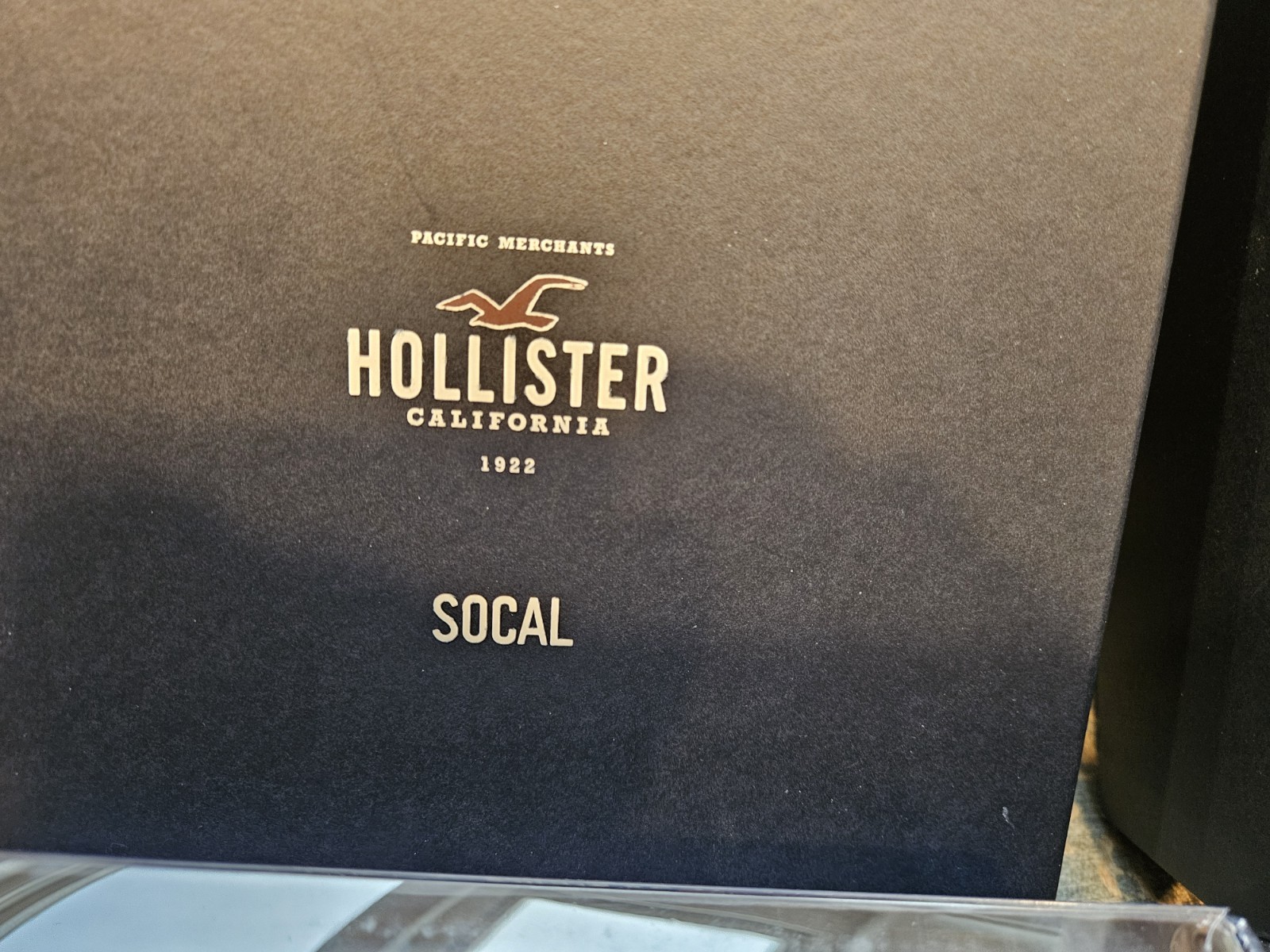 Hollister 1.7 FL OZ EDC SOCAL COLOGNE For Men & 4.2 FL OZ BODY WASH New In Box