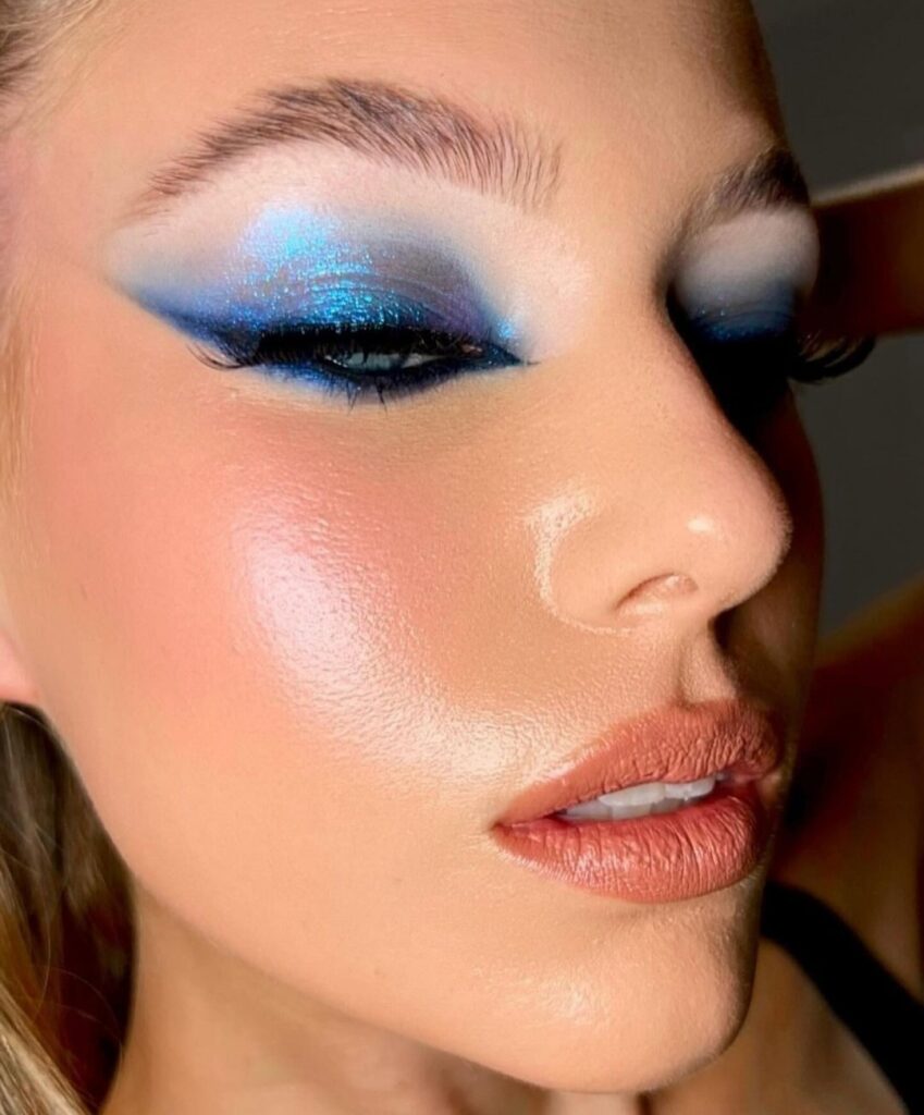 blue eyeshadow