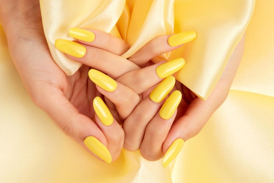 yellow-nail-designs