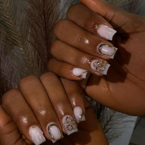 white-short-nails